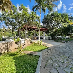 villa-living.negombohotels.net/