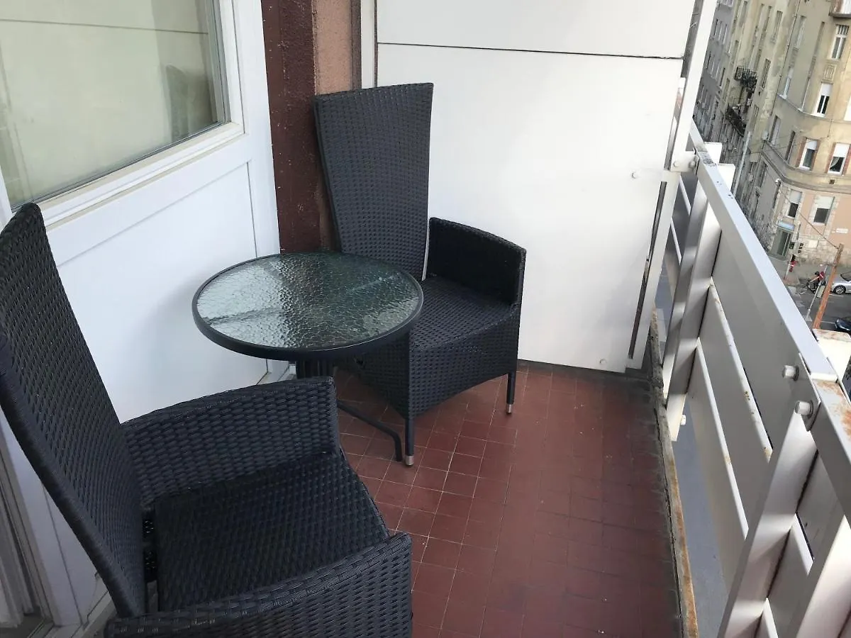 Roland Apartment Westnd Будапешт